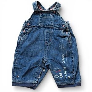Children’s PLACE vintage Baby Bib overalls size 0-3 months